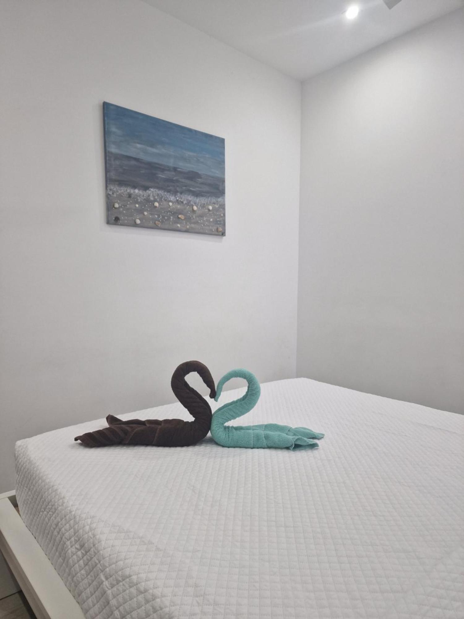 Barcelona,Apartamento Con Terraza Daire L'Hospitalet de Llobregat Dış mekan fotoğraf
